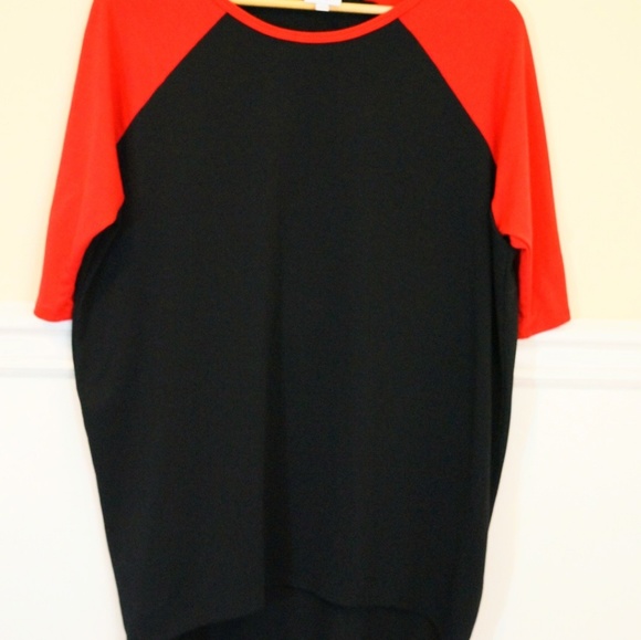 LuLaRoe Tops - Lularoe "randy" tee